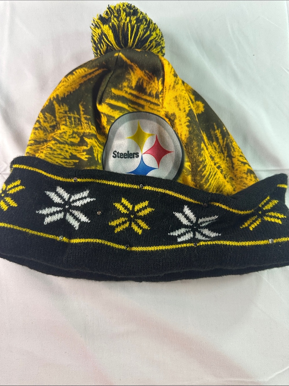 Pittsburgh Steelers Kids Black & Yellow Pom Cuffed Beanie